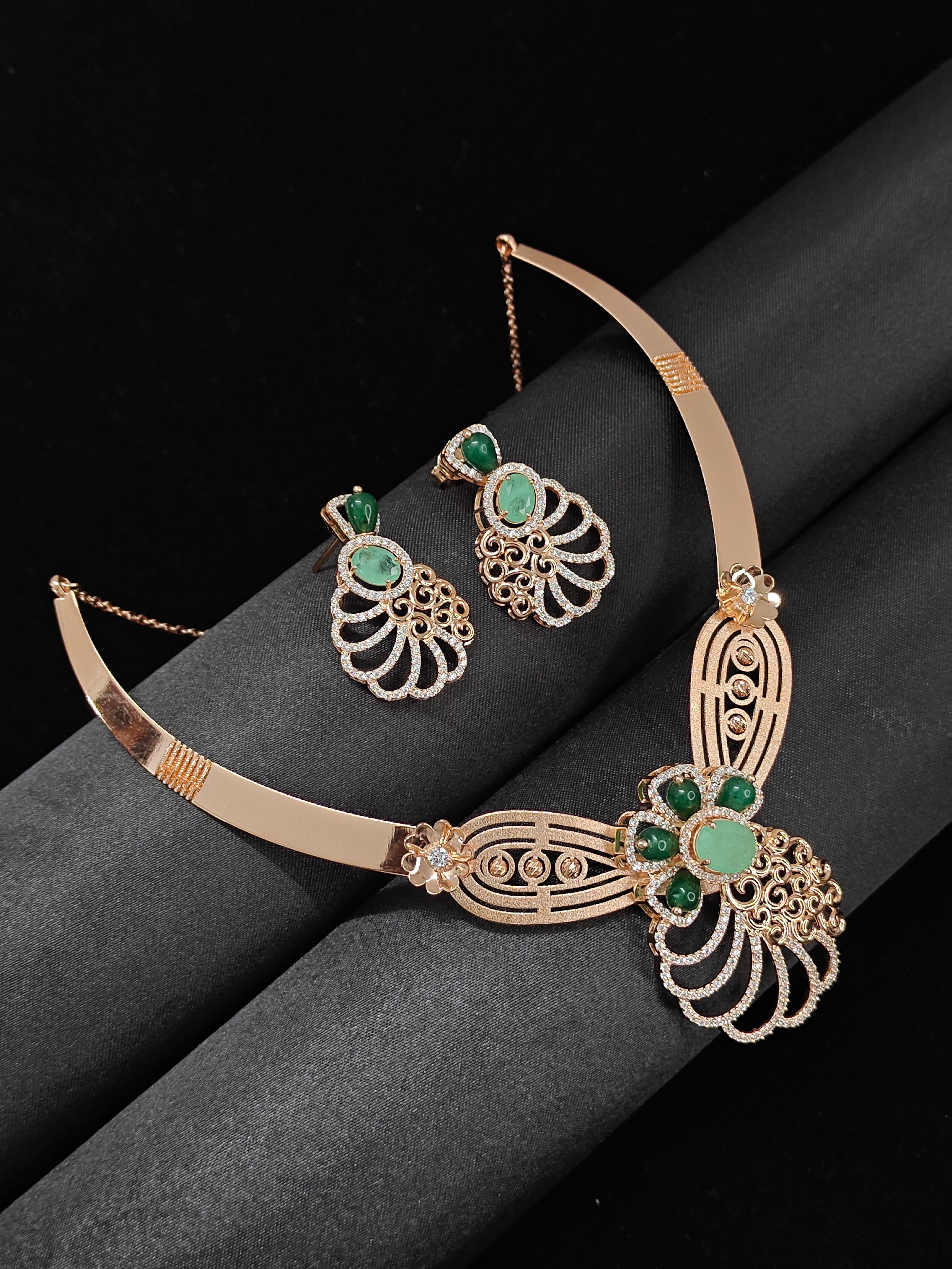 Emerald Grace Necklace Set